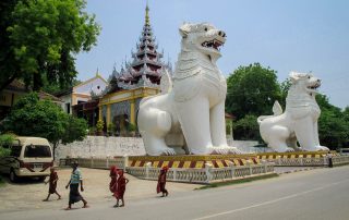 Entrée Sud de Mandalay Hill
