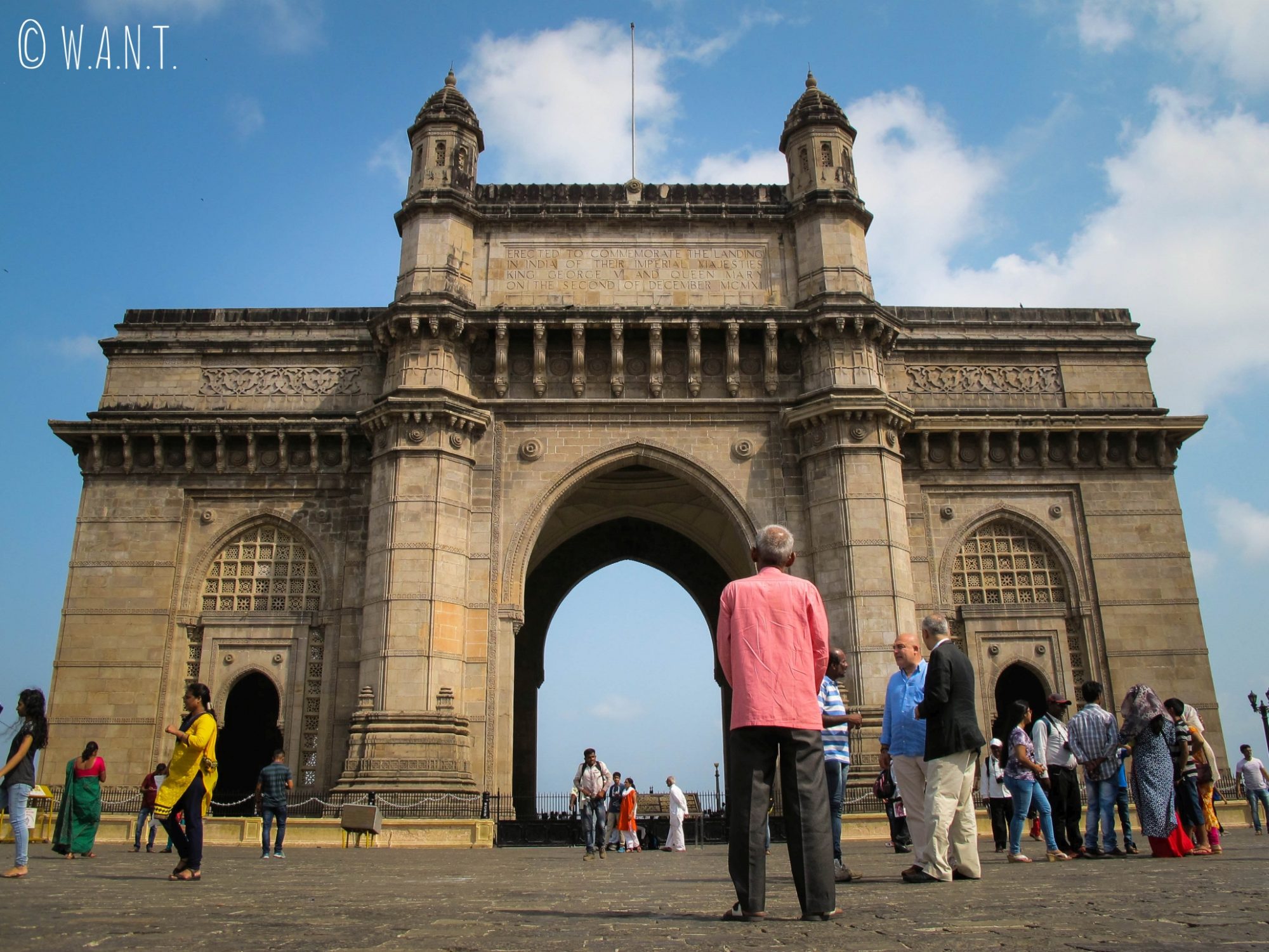 Gateway of India, la Porte de l'Inde prend la forme d'une gigantesque arche face à la mer arabique