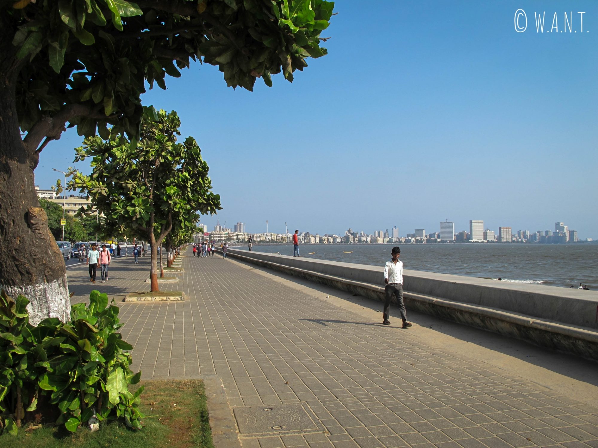 Les habitants de Mumbai se retrouvent sur Marine Drive en fin de journée