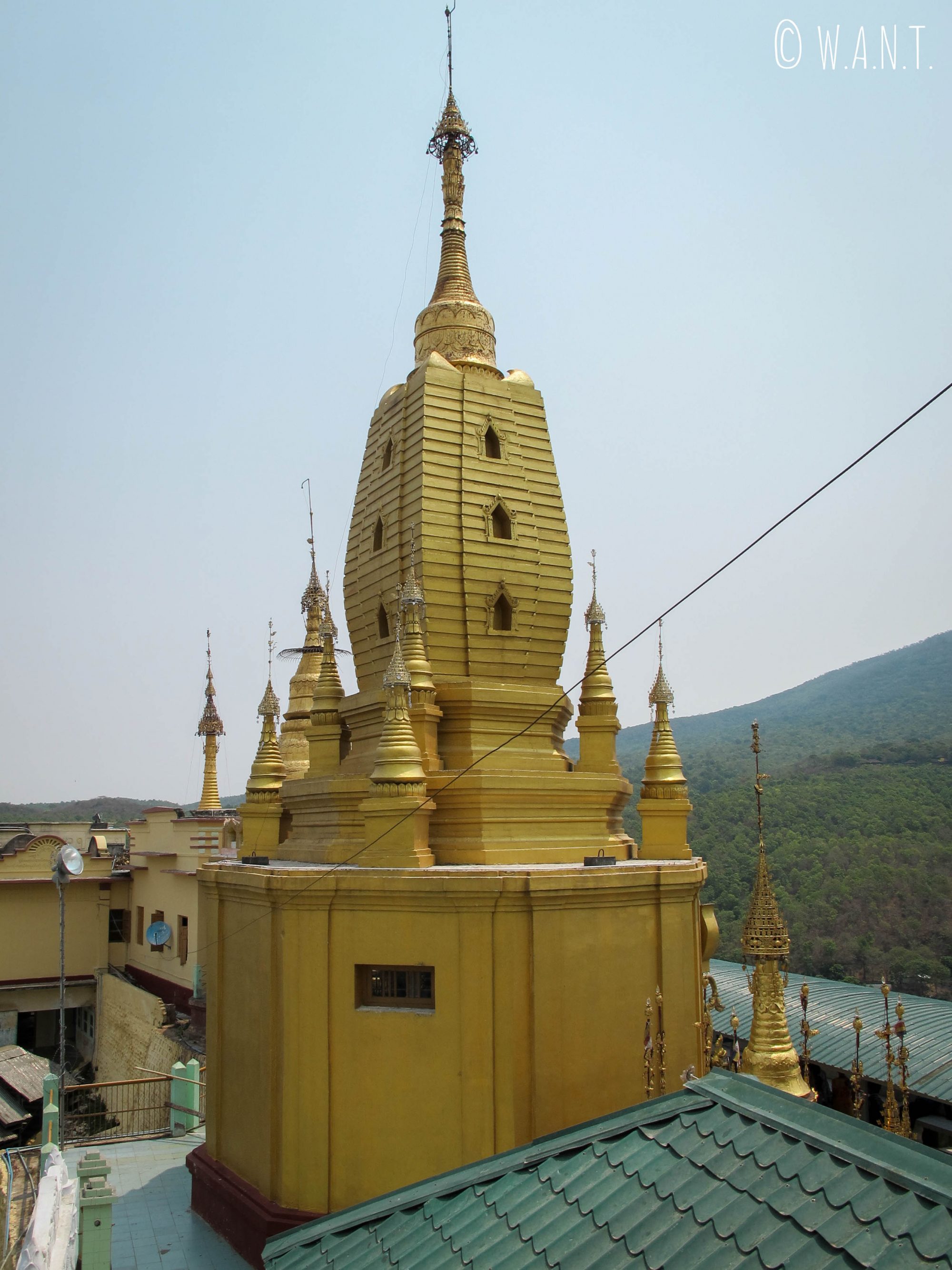 Stupa au sommet du mont Popa