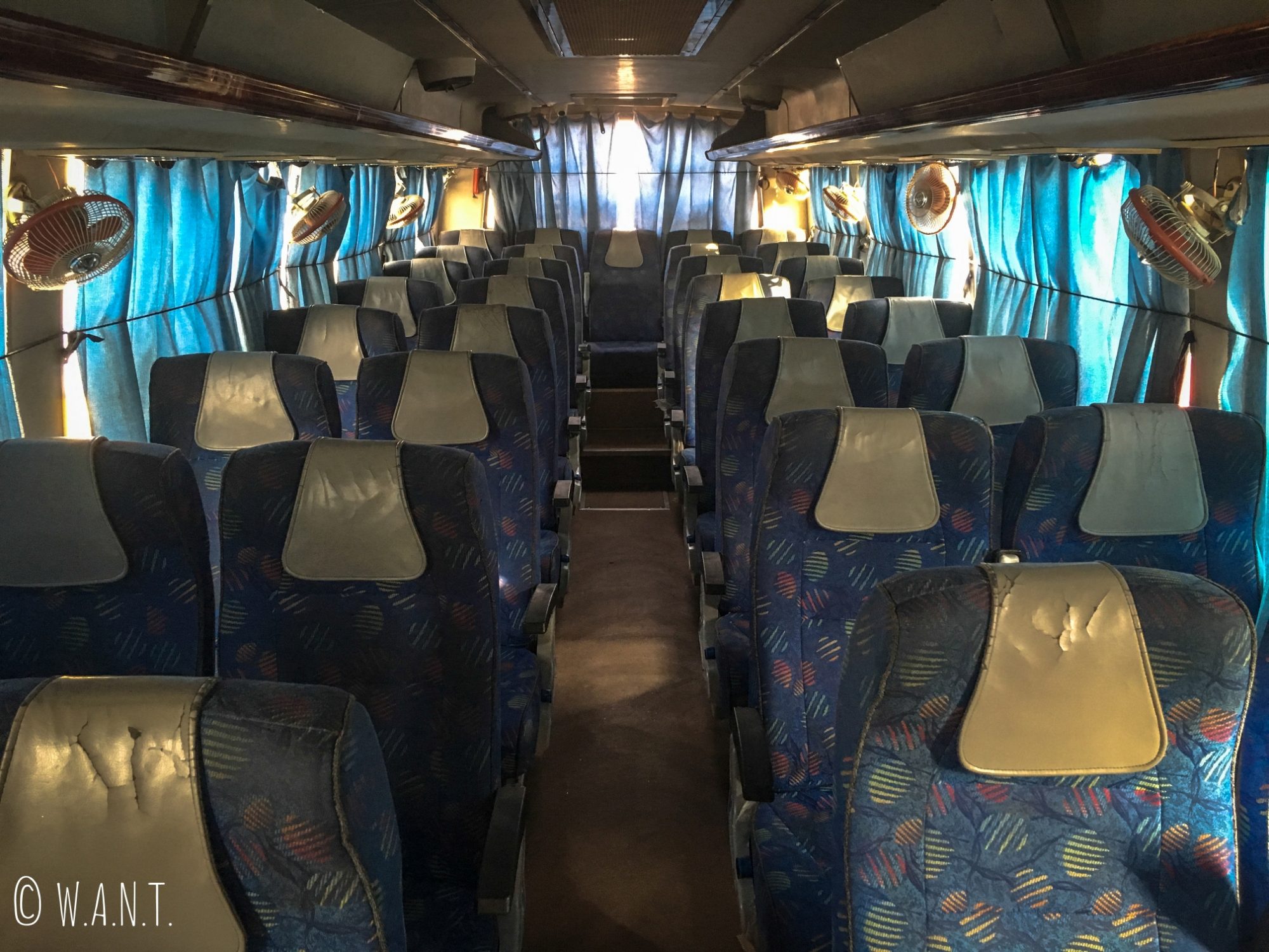 A bord de notre bus climatisé et plutôt confortable pour relier Jaisalmer à Jodhpur