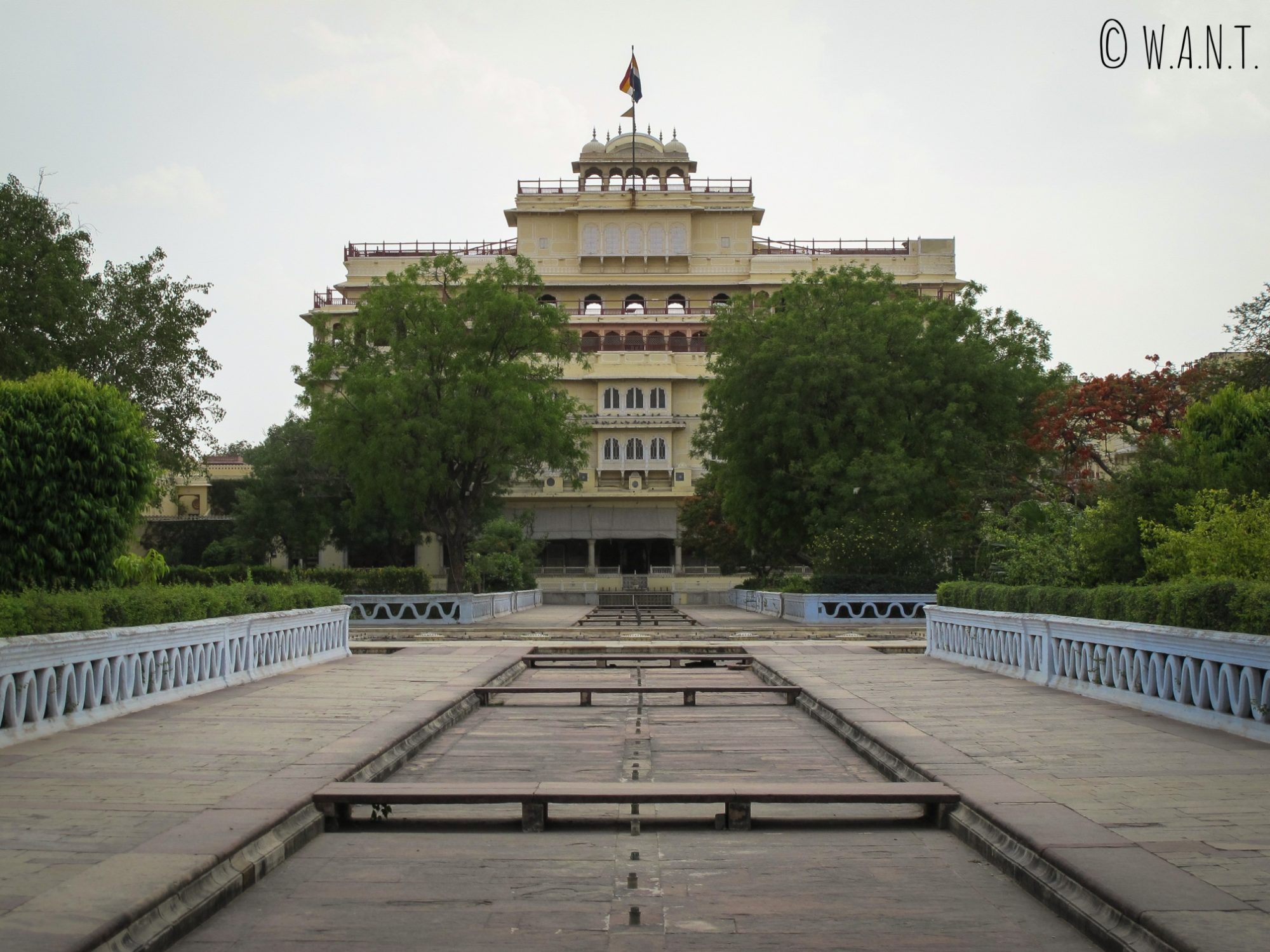 Arrière du City Palace depuis le temple Govind Devji à Jaipur