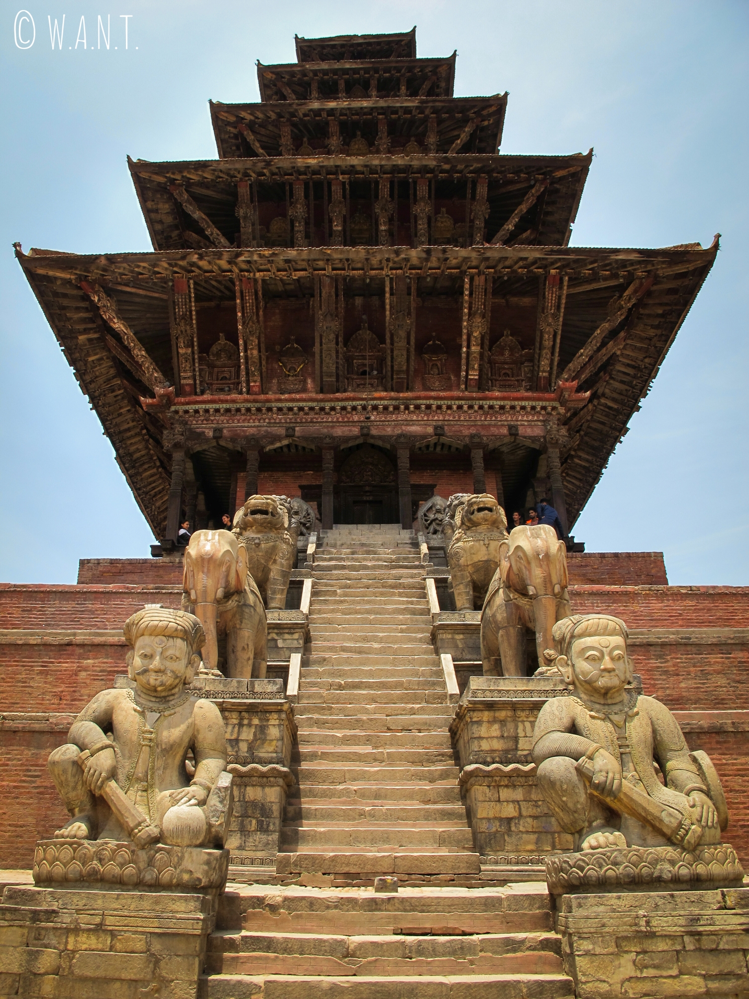 Temple à toits multiples sur la place Taumadhi de Bhaktapur