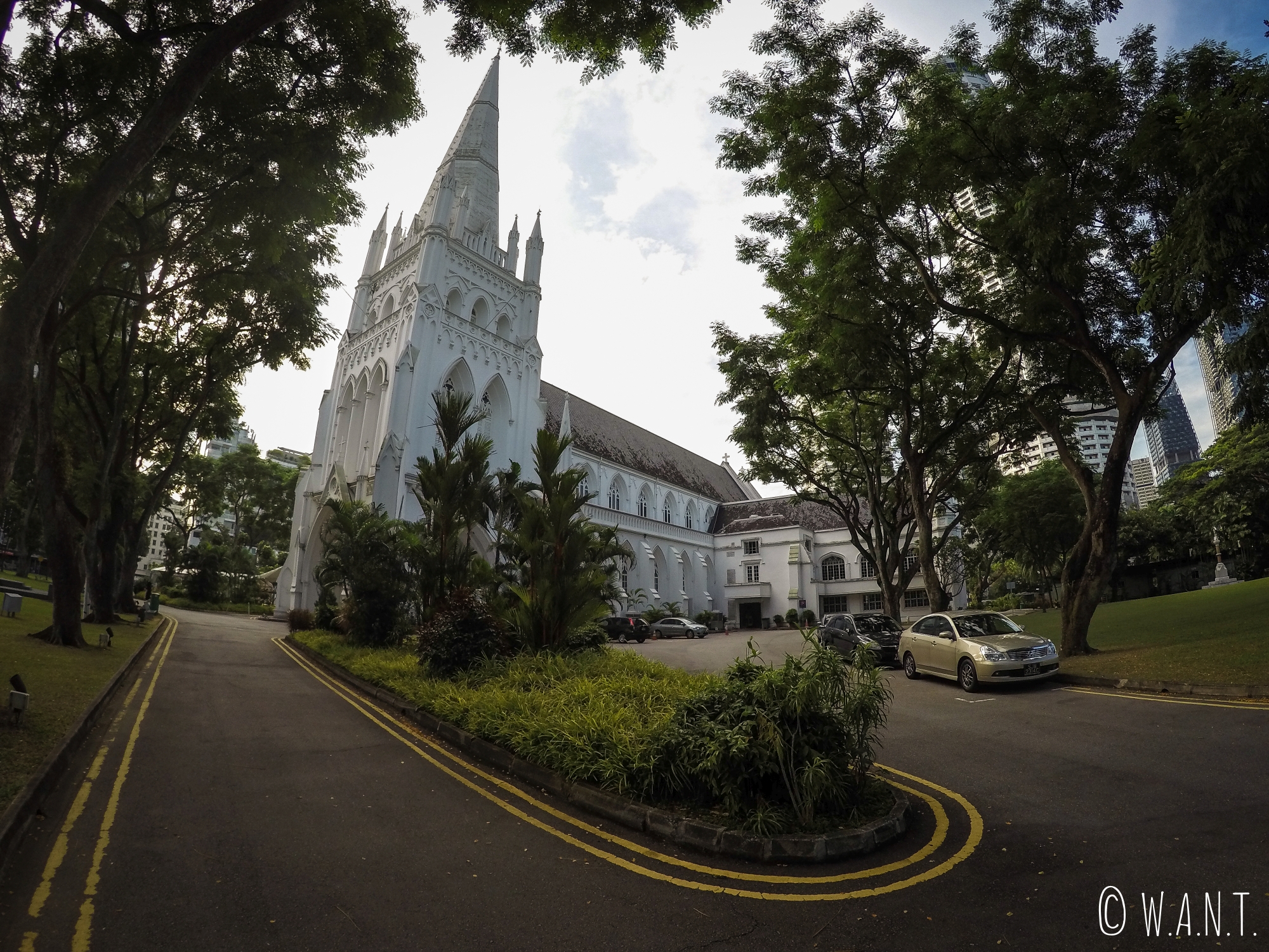 Vue sur la cathédrale St Andrew de Singapour