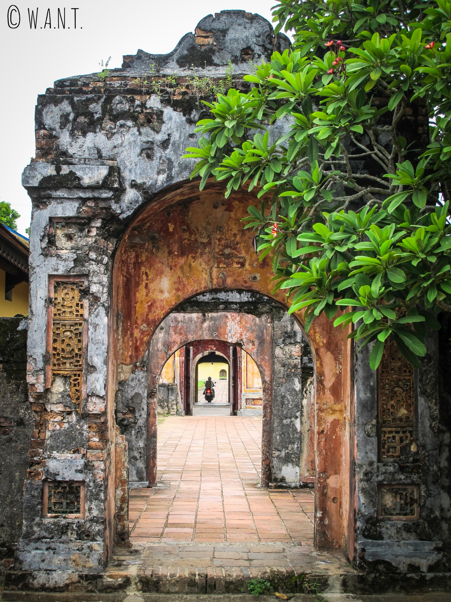 Arches dans la Citadelle de Hué