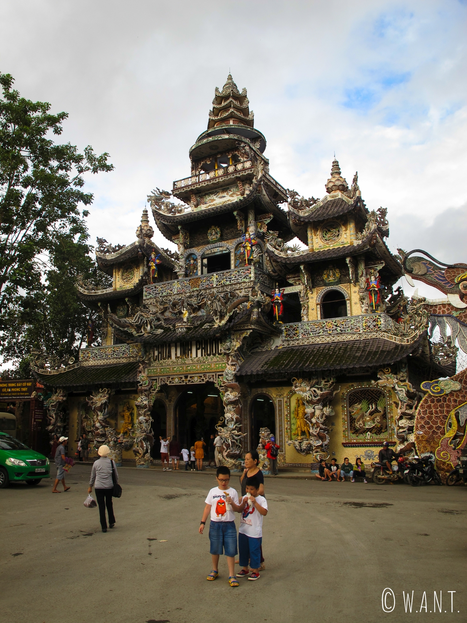 La pagode Linh Phuoc de Da Lat est aussi appelée Dragon Pagoda