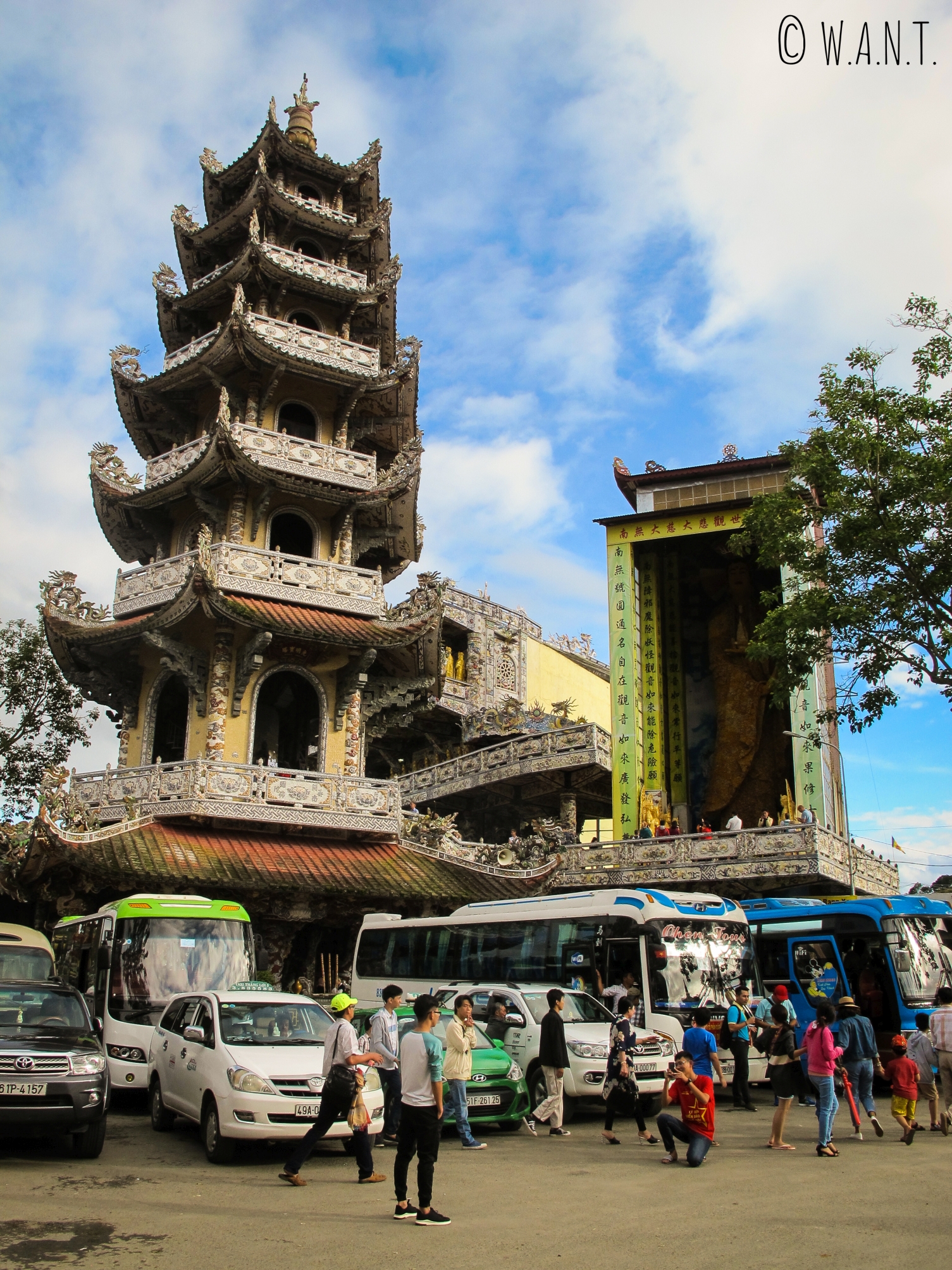 La pagode Linh Phuoc est une attraction touristique majeure de Da Lat