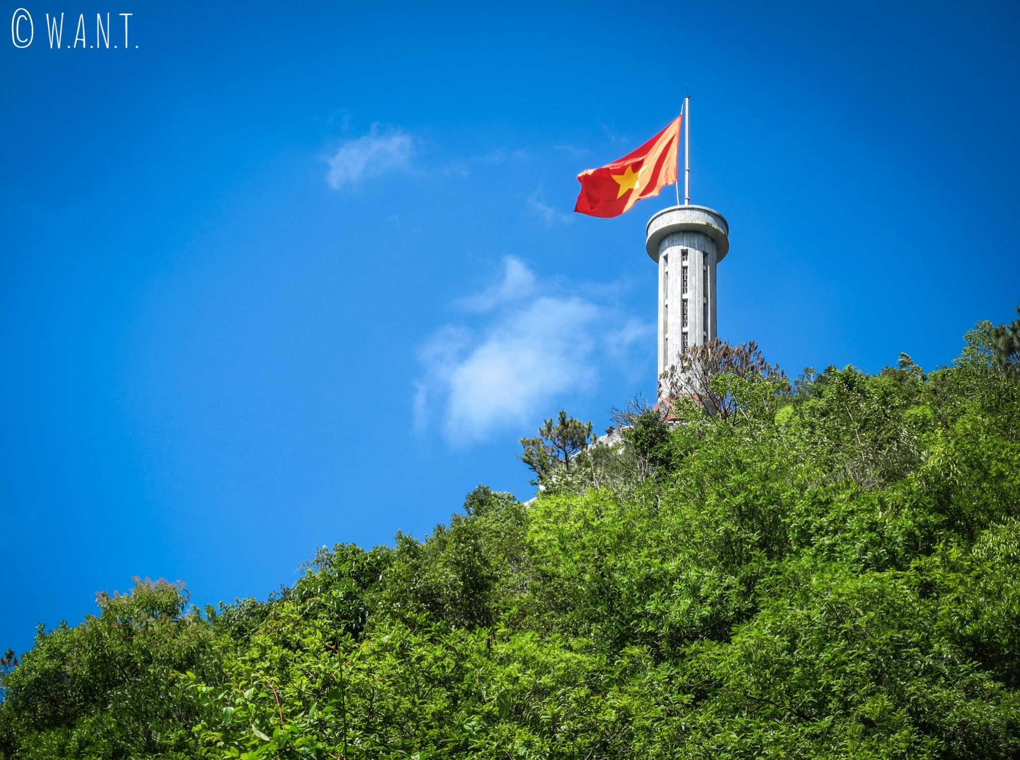 La tour du Drapeau est située à Lung Cu, ville la plus au nord du Vietnam
