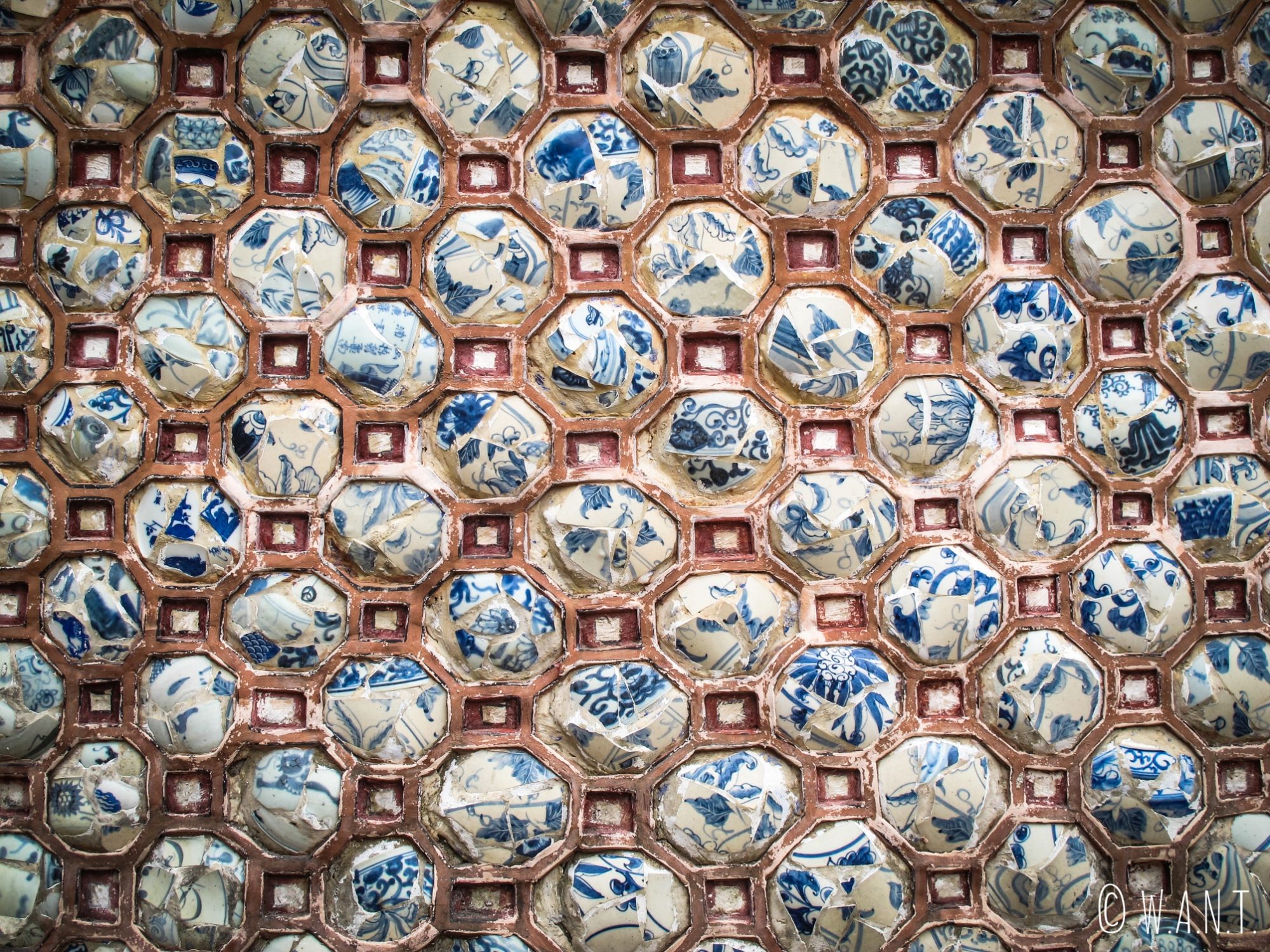 Mosaïque en porcelaine de la Citadelle de Hué