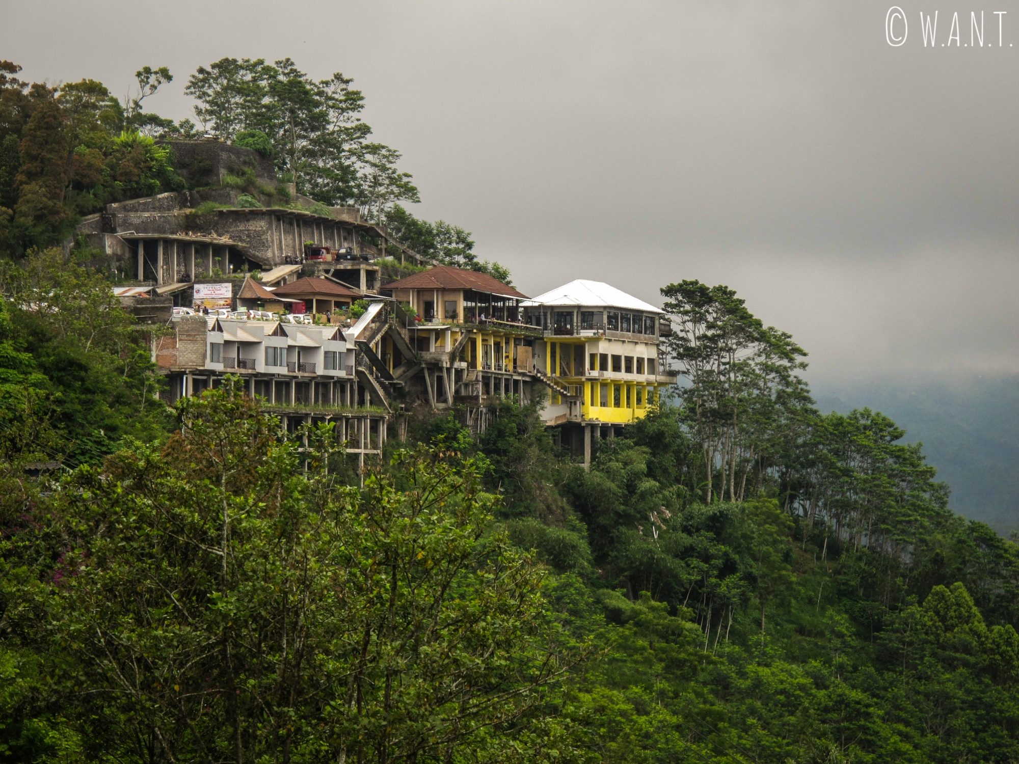 Habitations autour du Mont Batur à Bali