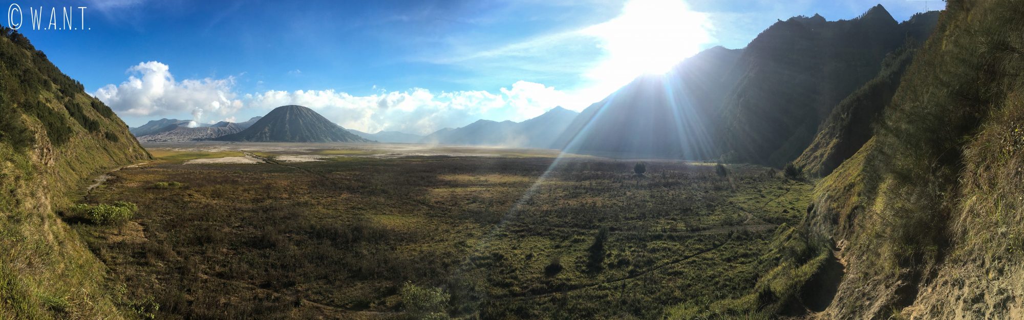 Panorama depuis le chemin des poireaux sur le Bromo en fin de journée