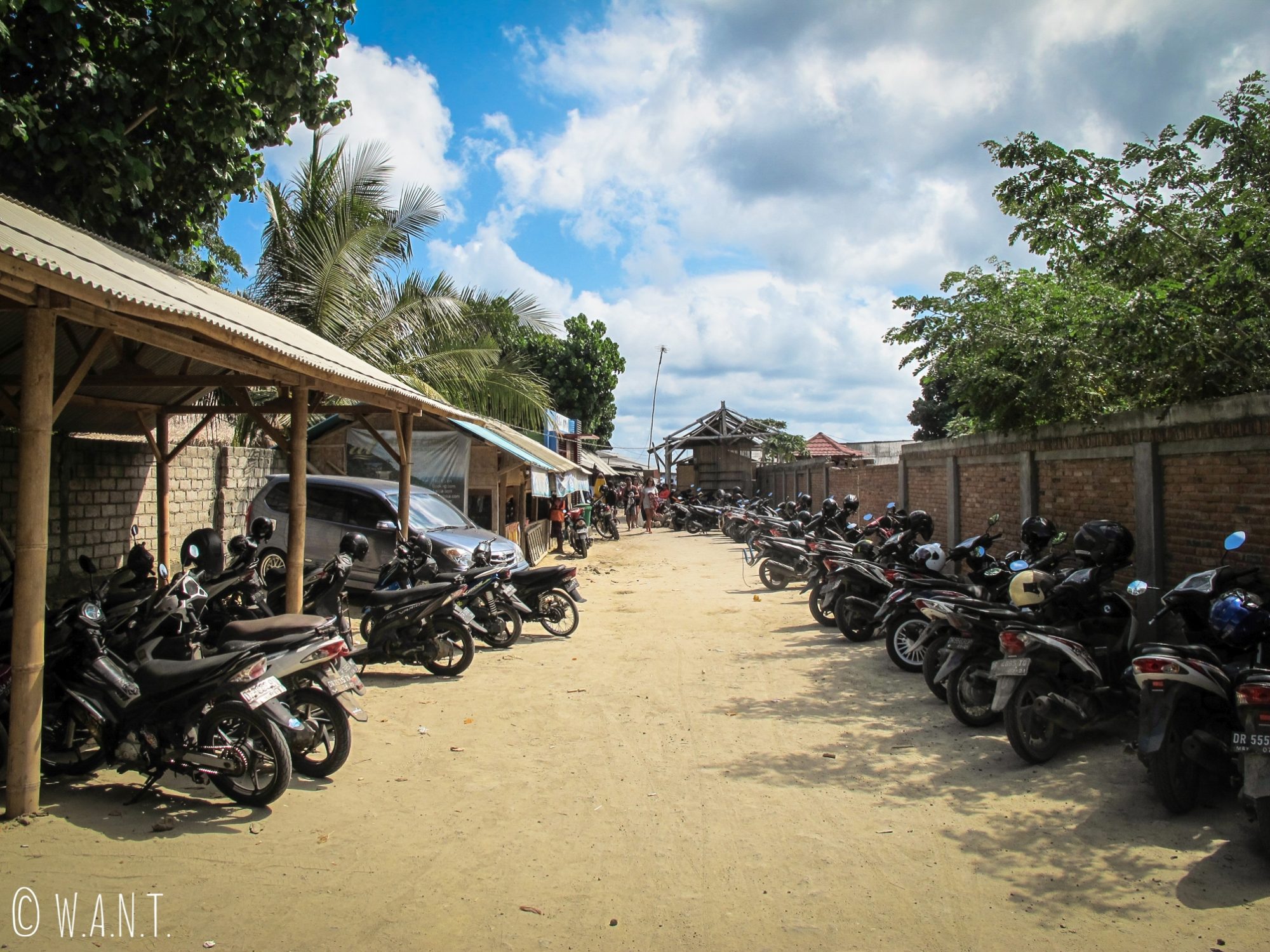 Parking de la plage de Selong Belanak à Lombok