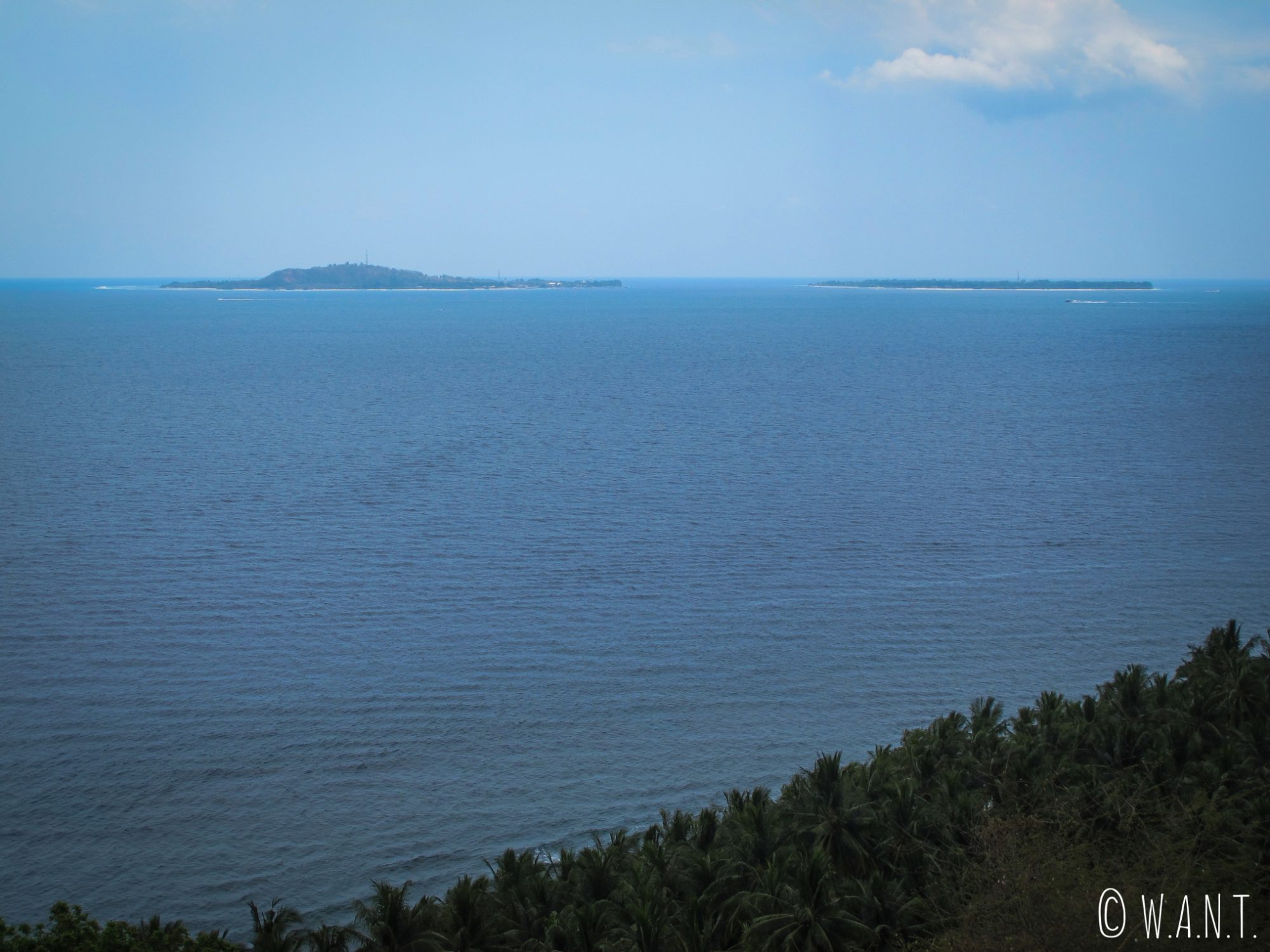 Vue sur les îles Gilis depuis le point de vue Malimbu Hill sur l'île de Lombok