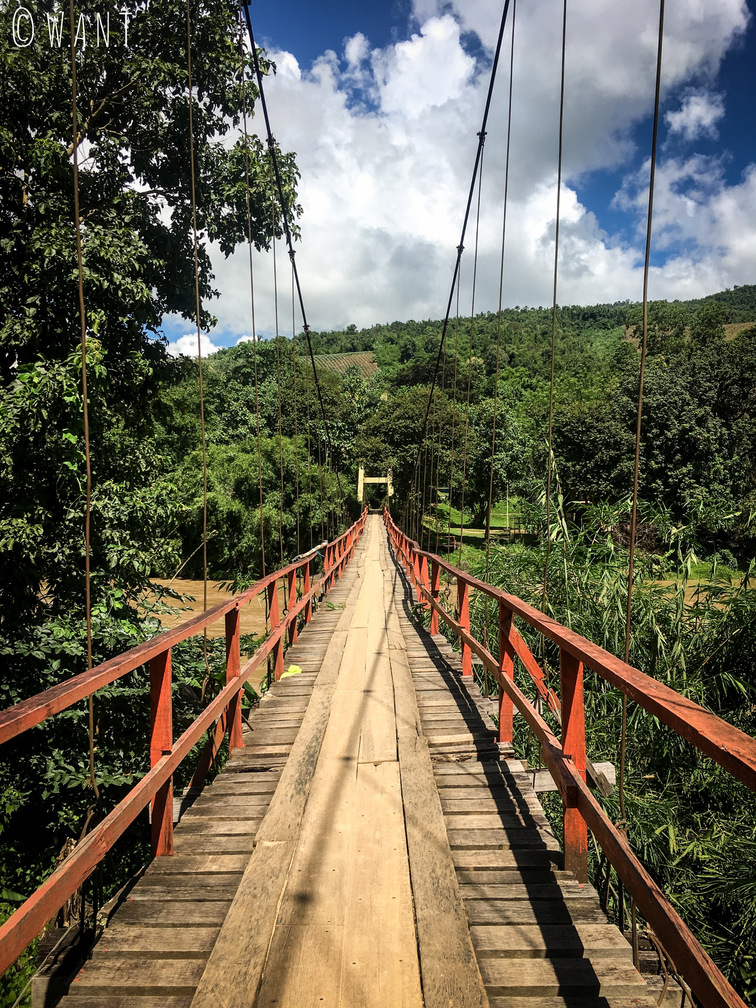 Pont permettant de traverser la Kok river pendant notre trek à Chiang Rai