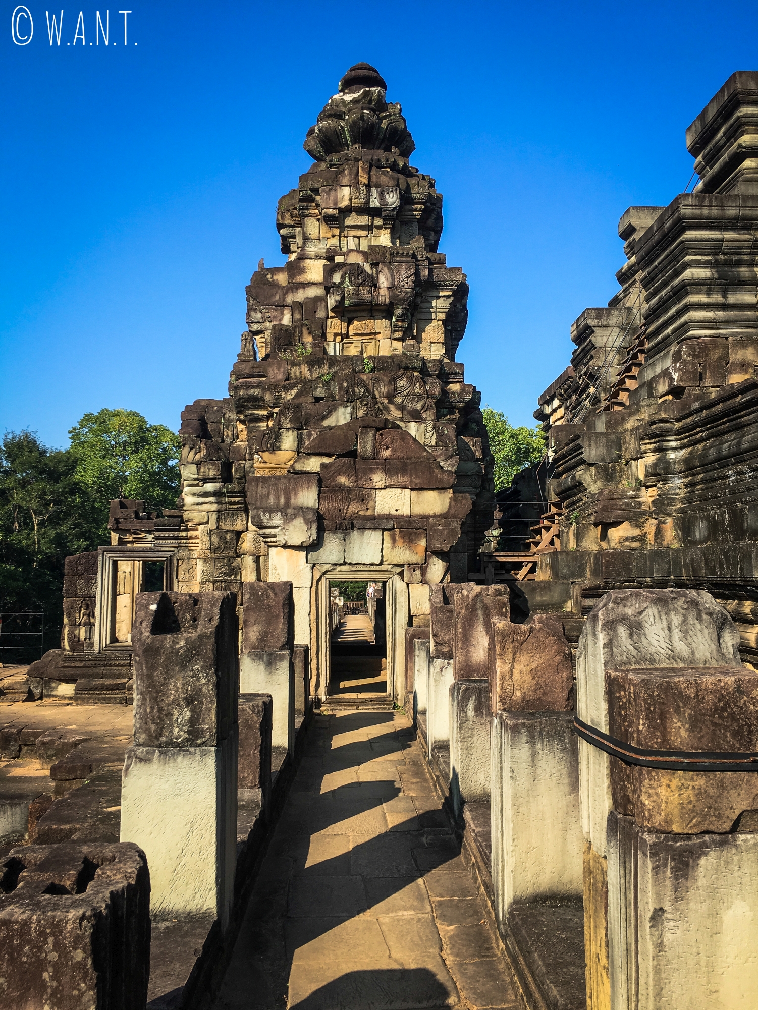 Coursive du temple Baphuon à Angkor