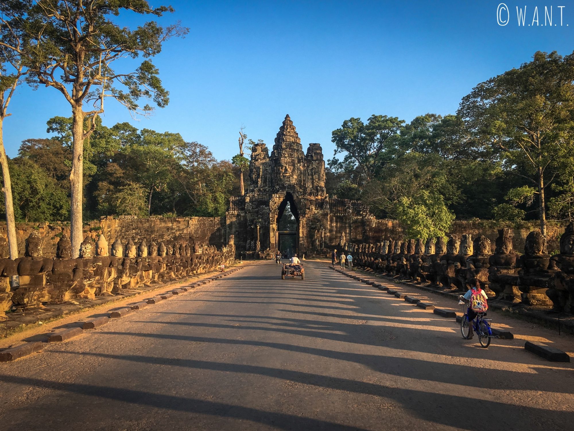 Entrée par la porte sud d'Angkor Thom