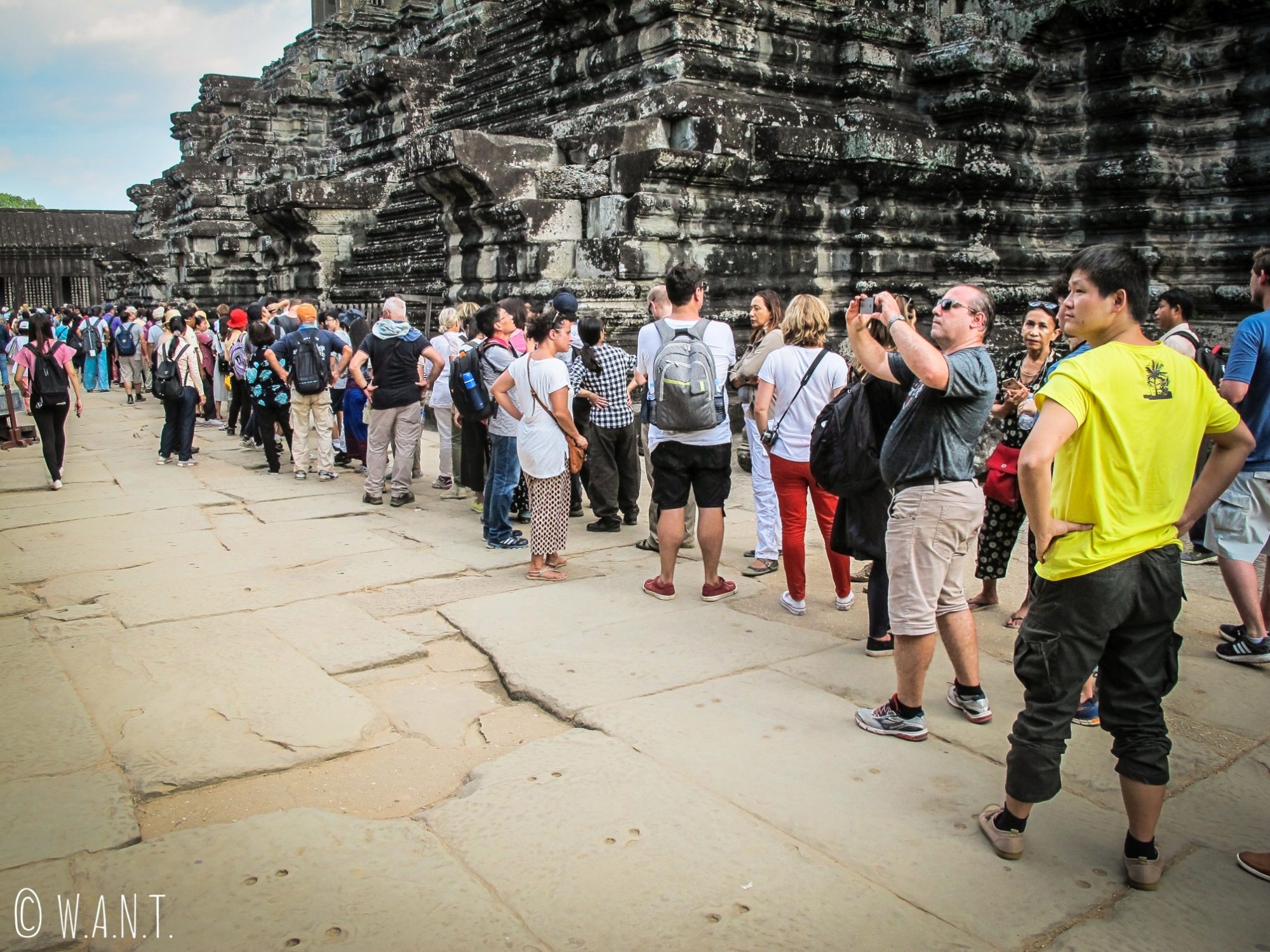Foule incroyable pour accéder aux tours d'Angkor Wat
