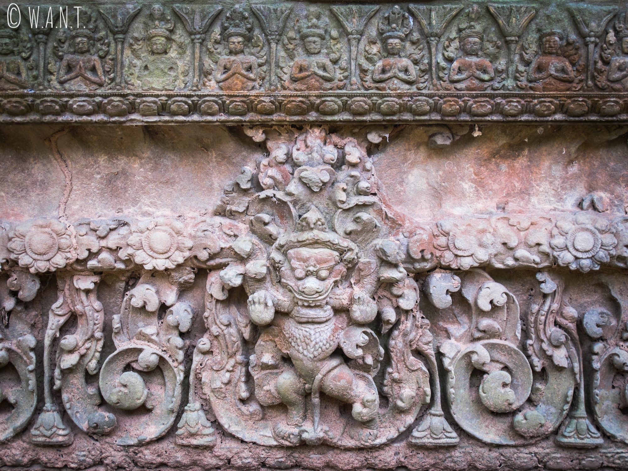 Fronton du temple Bat Chum à Angkor