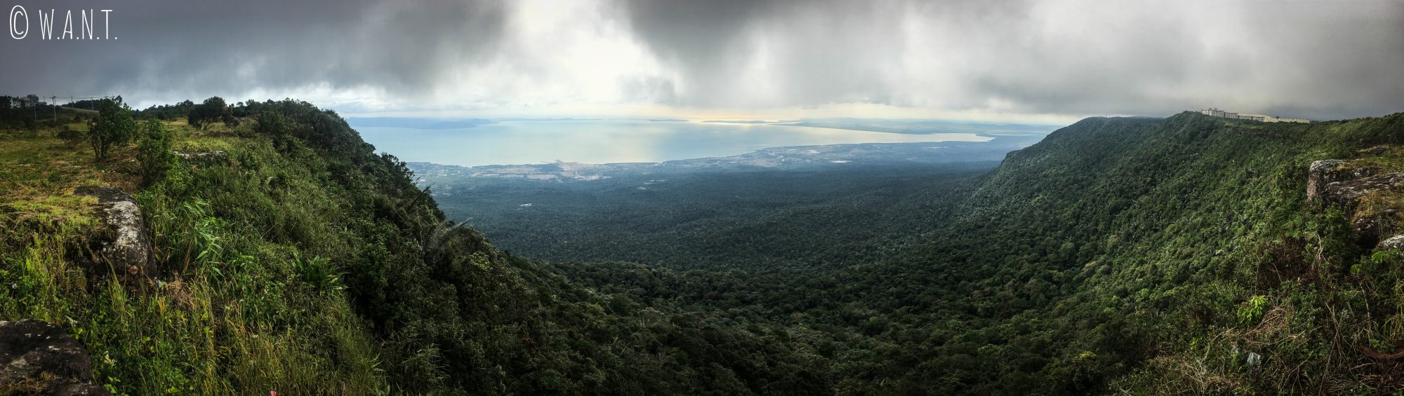 Panorama depuis Bokor Hill Station, en haut du Parc national de Bokor