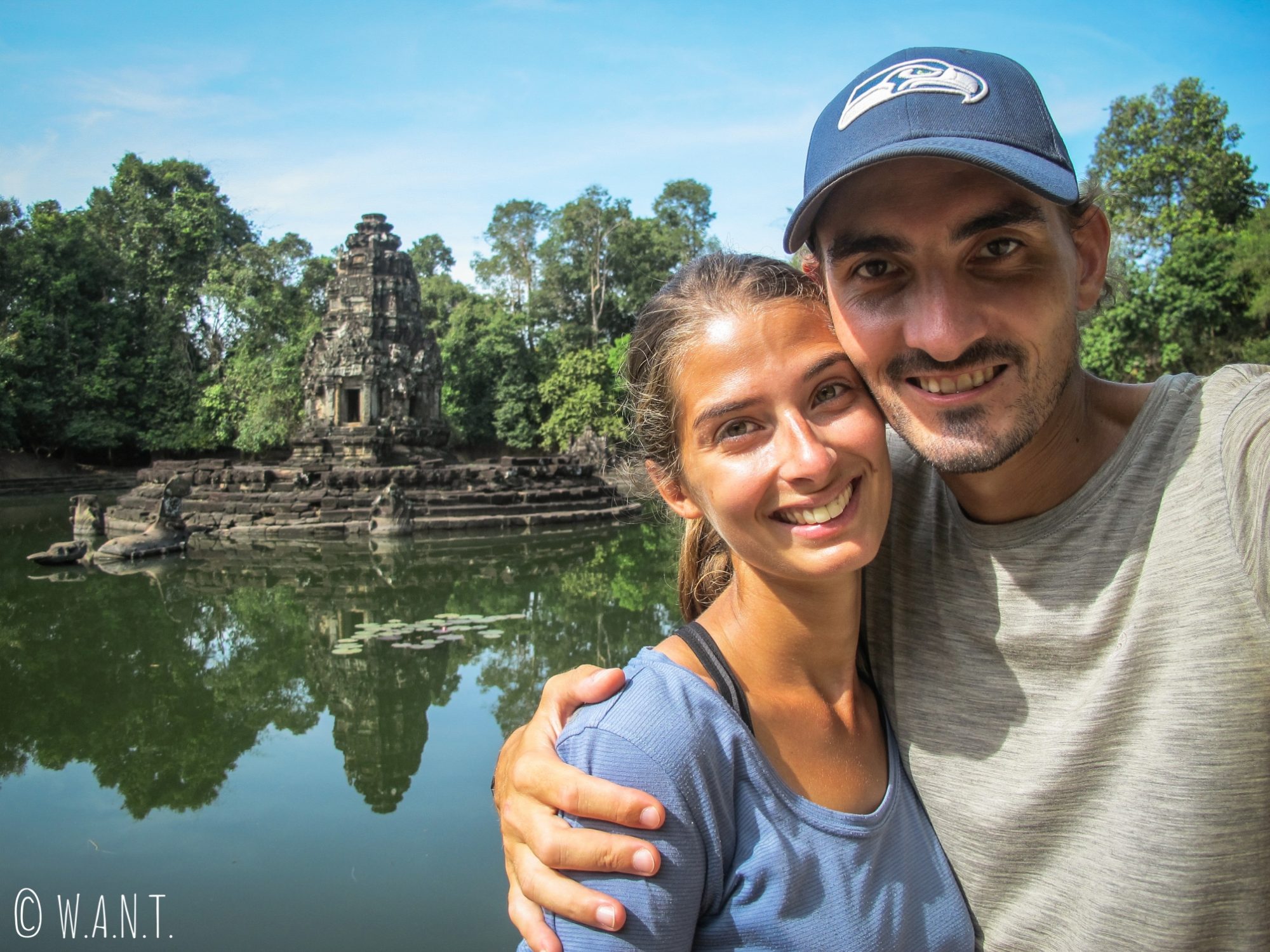 Selfie devant le temple Neak Pean à Angkor
