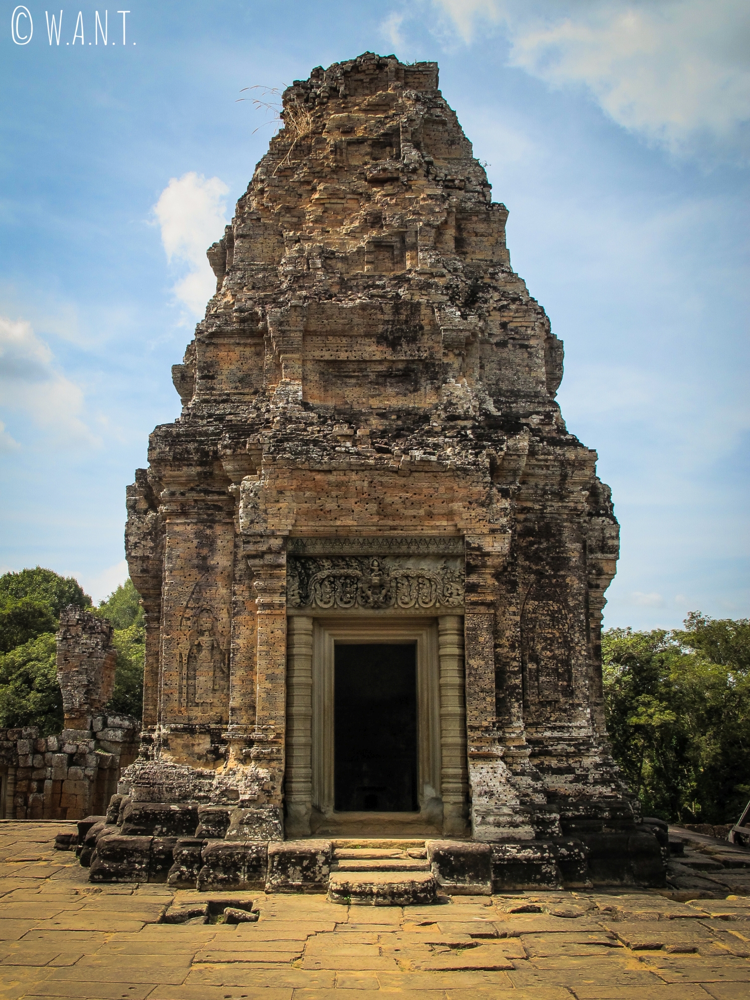 Tour du temple East Mebon à Angkor