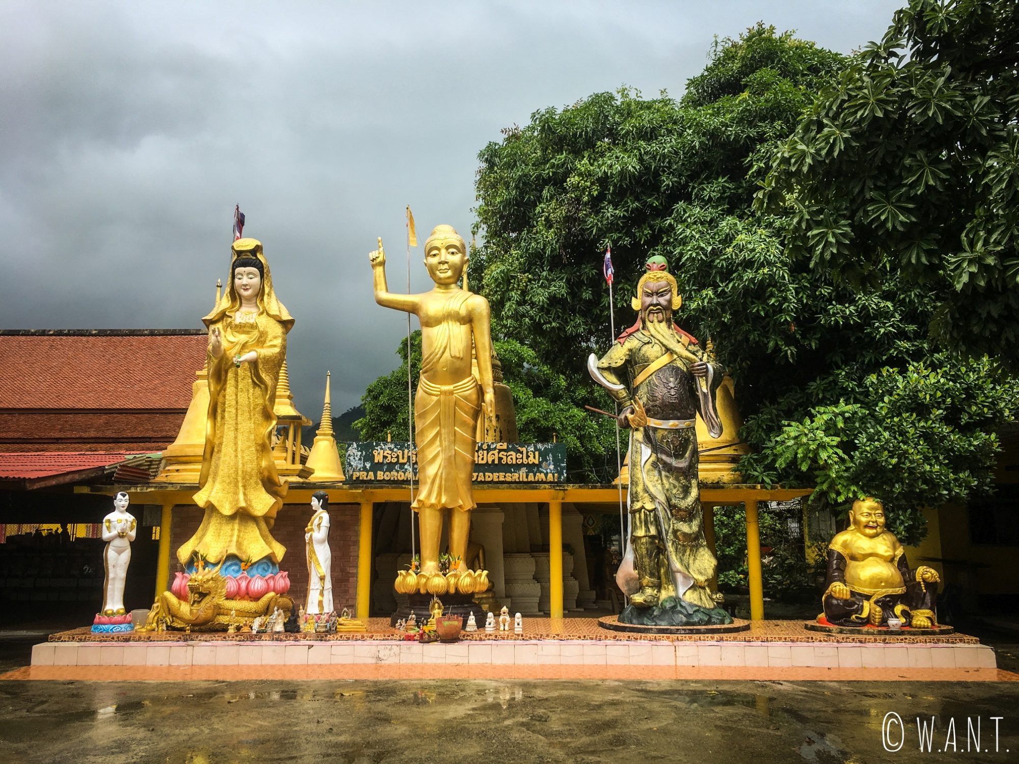 Statues au Wat Lamai de Koh Samui