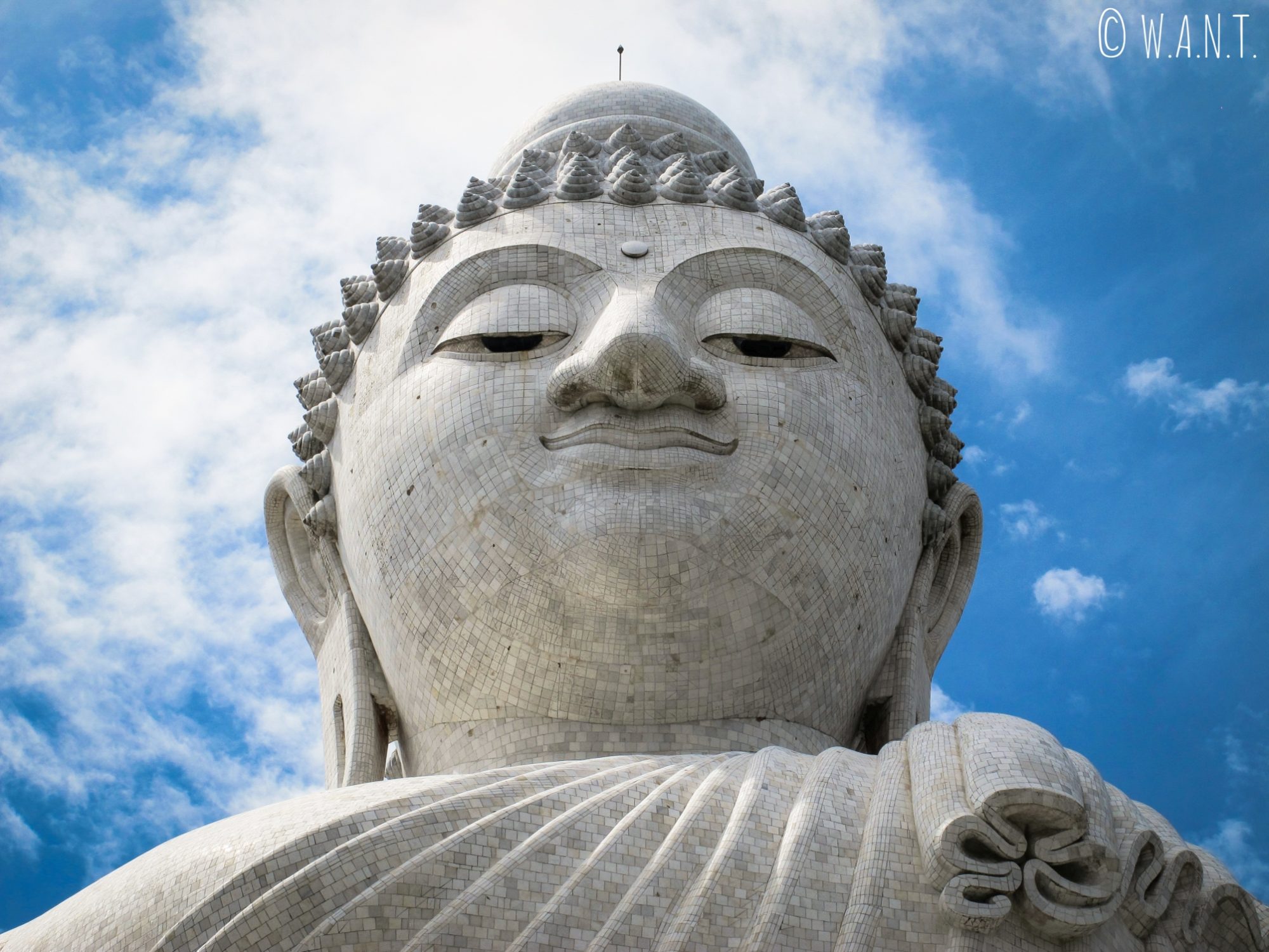 Gros plan sur la statue de Big Bouddha à Phuket
