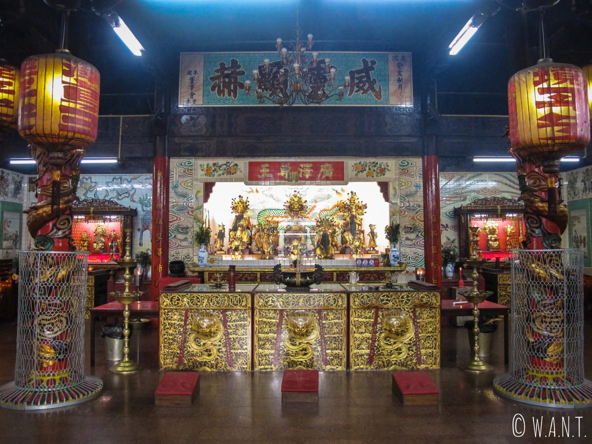 Intérieur du Teng Yun Temple de Bandar Seri Begawan