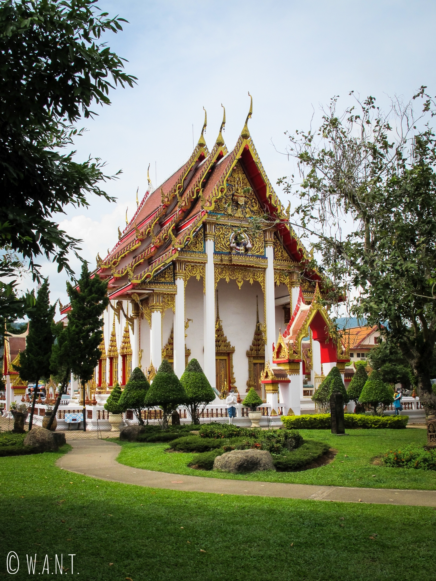 L'un des temples du complexe de Chalong temple à Phuket