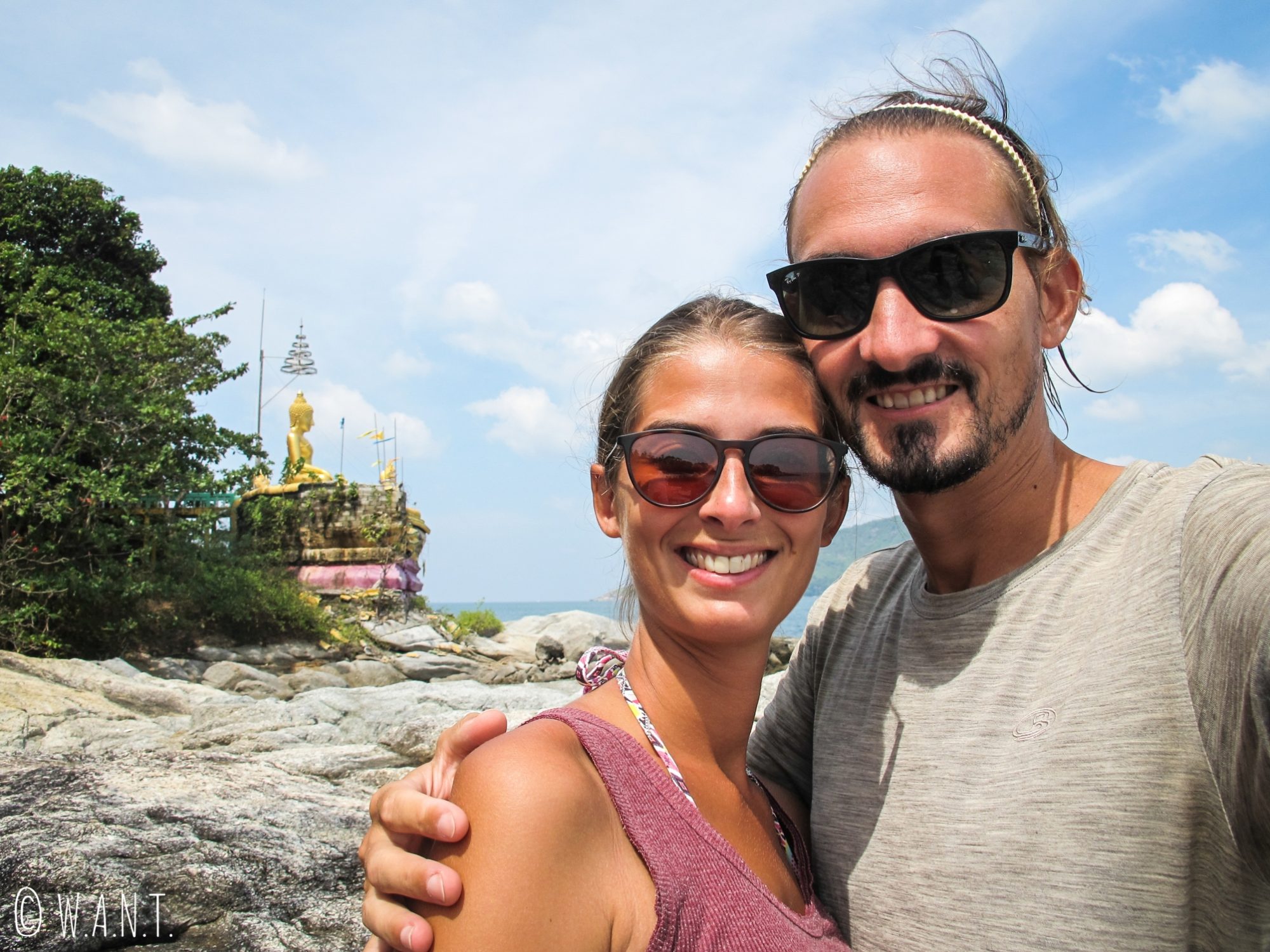 Selfie sur l'île de Bouddha Island près de Phuket