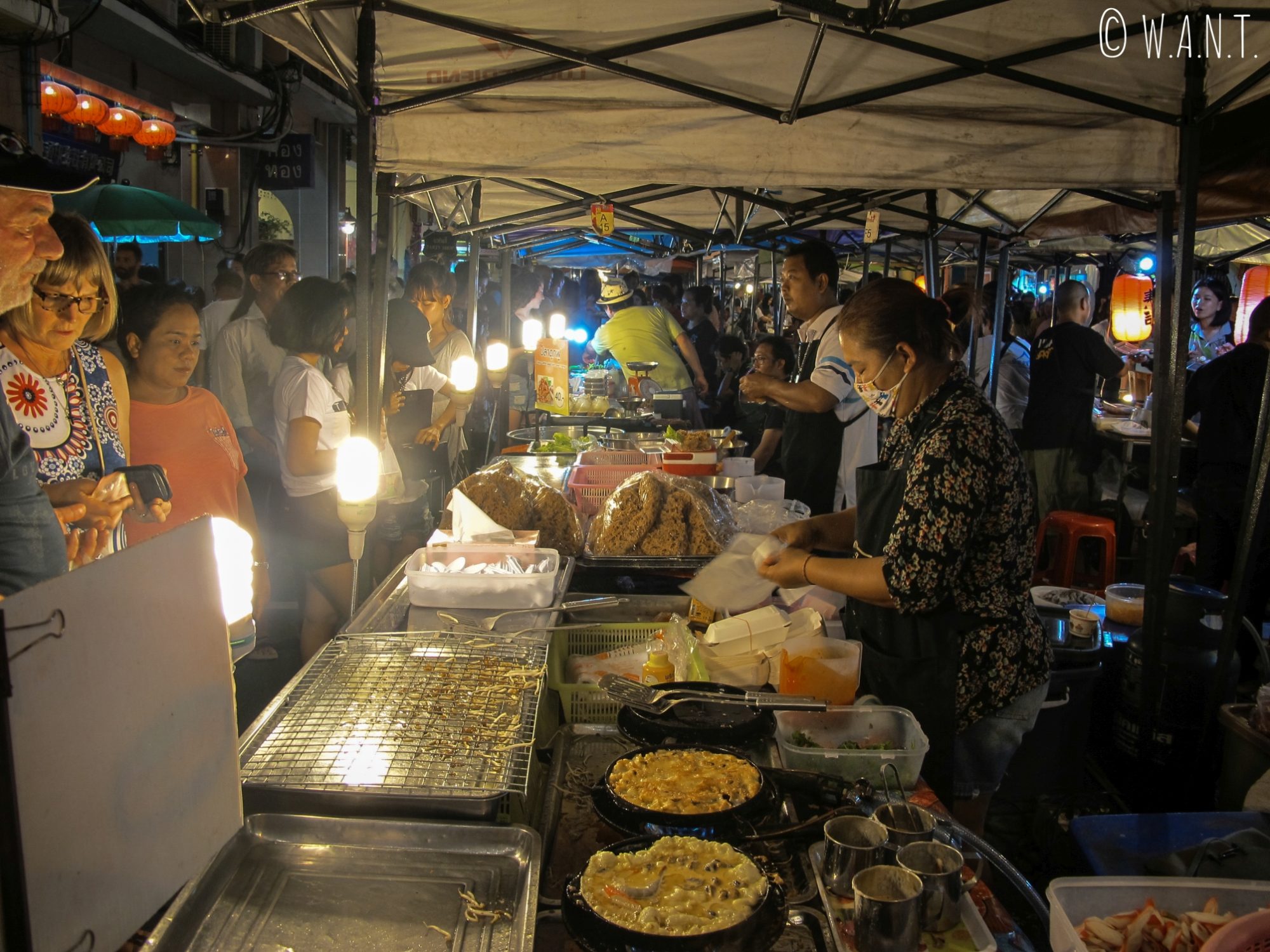 Stand de rue du night market de Phuket