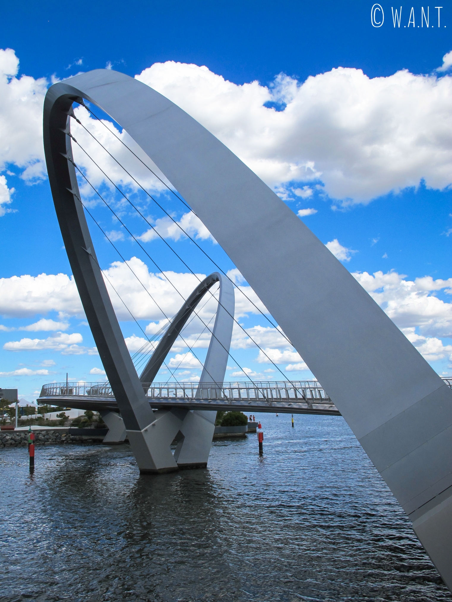 Le pont du Elizabeth Quay de Perth dont le design contemporain a rendu iconique le lieu