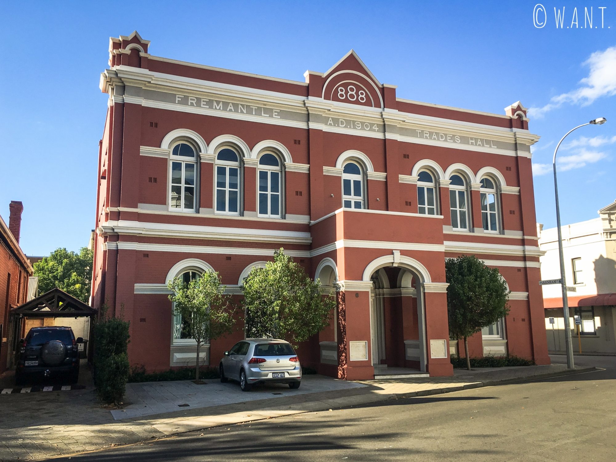 Les bâtiments des rues de Fremantle sont très caractéristiques de l'architecture du début du 20ème siècle