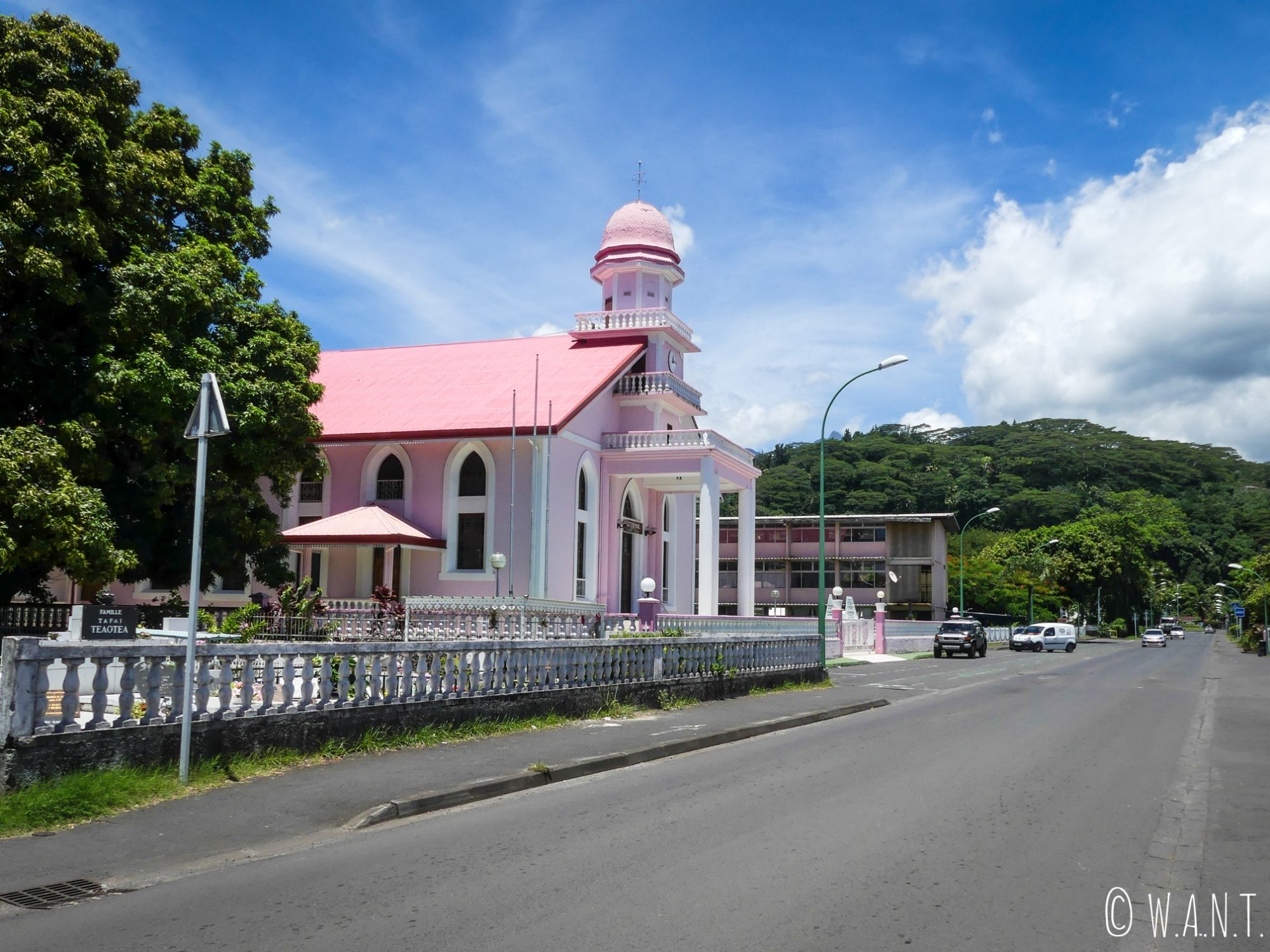 Nombreuses sont les églises sur l'île de Tahiti
