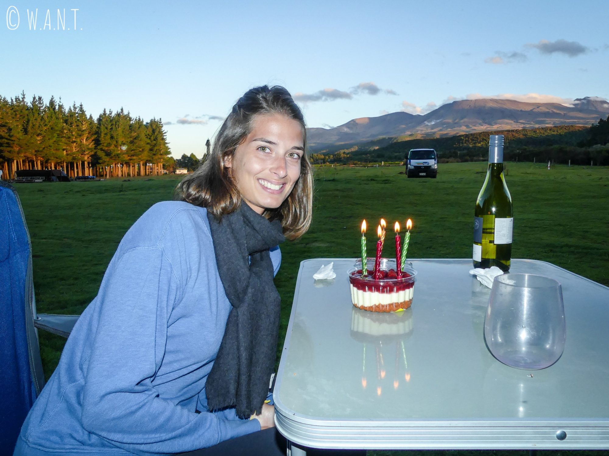 Quoi de mieux pour un dîner d'anniversaire que de souffler ses bougies avec en arrière-plan le massif du Tongariro