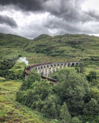 🇫🇷 En route pour Poudlard 🏴󠁧󠁢󠁳󠁣󠁴󠁿 On our way to Hogwarts